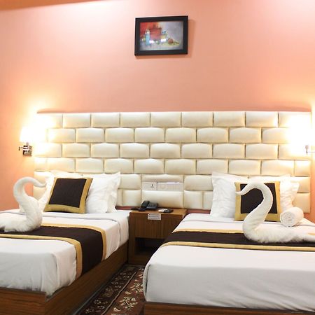 Hotel Siddhartha International Gaya Extérieur photo